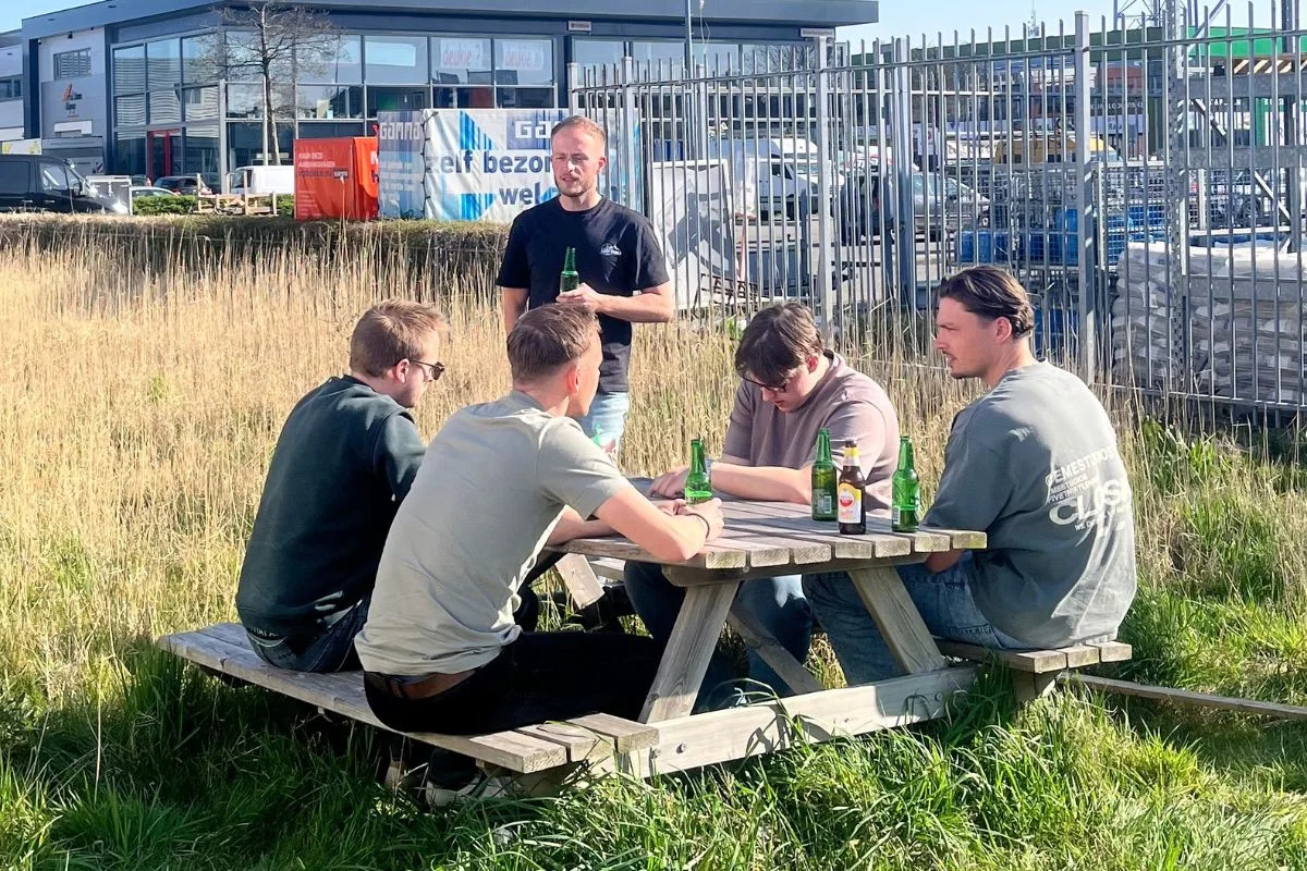Over ons 4 Vrijdagmiddagborrel